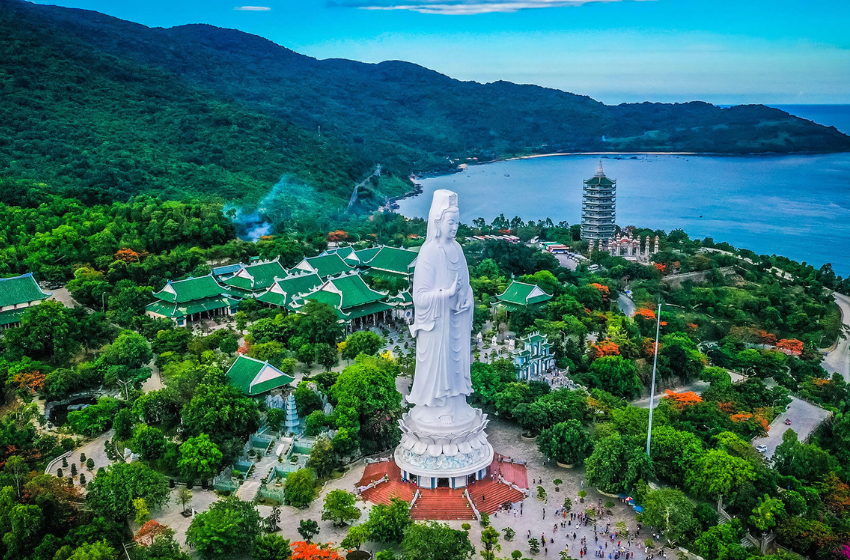 Day 5 :  Danang – Marble mountain – Linh Ung pagoda – Hoain ancient town  [B/D] 